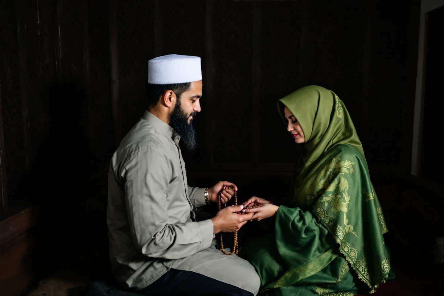 Comment concilier religion et sexualité épanouie : harmonie possible